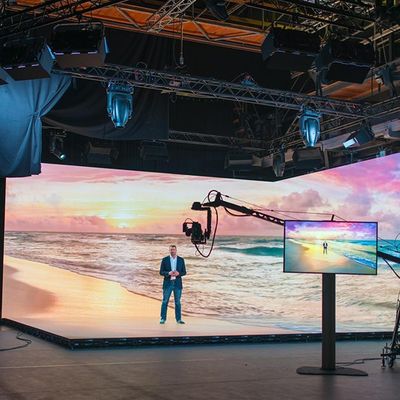 XR Immersive LED Video Wall , P1.95 HD Space Body οθόνη LED Cube