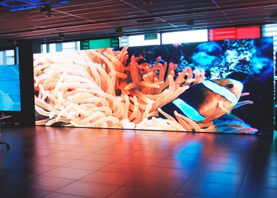 μπροστινή προσανατολισμένη προς τις υπηρεσίες επίδειξη 500x500mm 1200cd/m2 SMD2020 P3.91mm